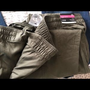 Women’s XXL ANA cargo skinny pants NWT